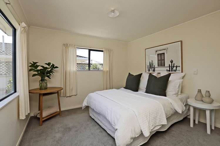 207 Knight Street Hastings_5