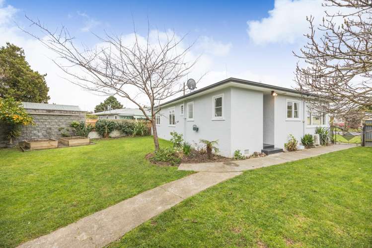 11 Churchill Avenue Feilding_28