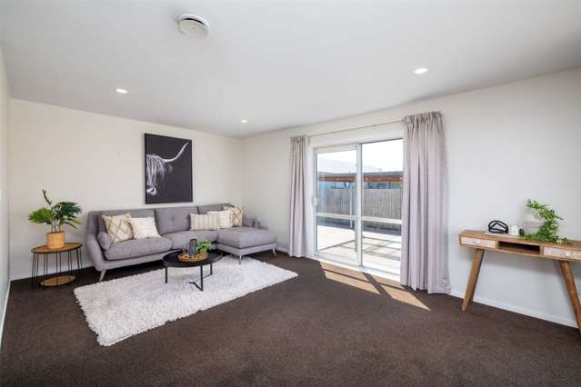 2/7 Farnborough Street Aranui_3