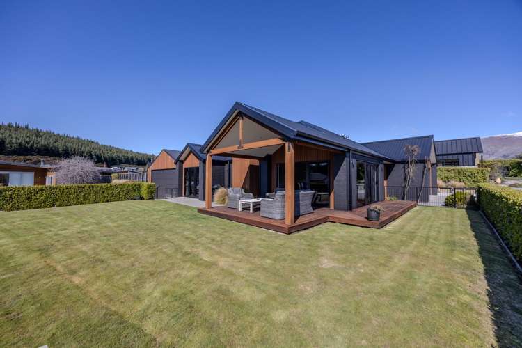 90 Infinity Drive Wanaka_14