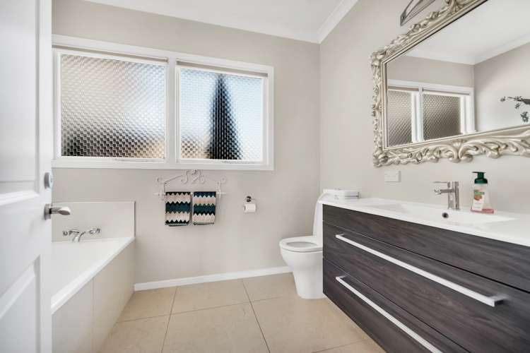 6 Harford Court Stoke_21