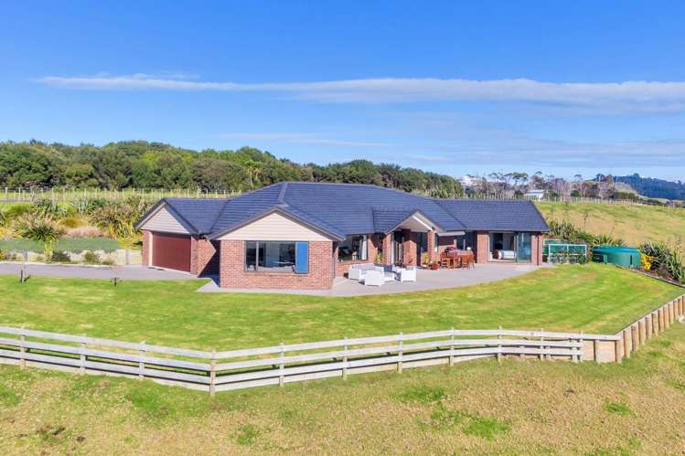 87 Tuparekura Road South Head_4