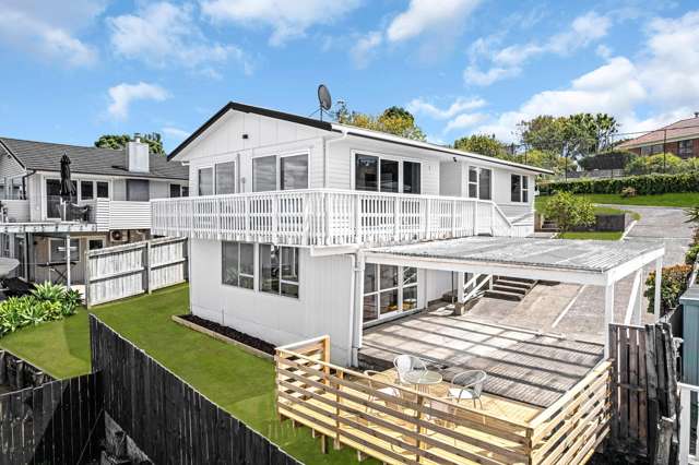 9 Colmar Road Mellons Bay_2