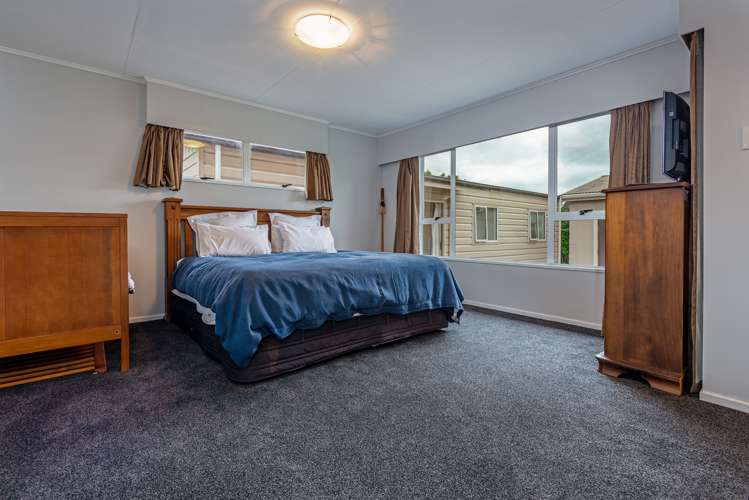 86 Wikiriwhi Crescent Awapuni_13