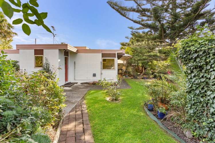 1/13 Wilbur Place Pakuranga Heights_15