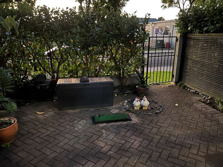 2/2 Cawley Street Ellerslie_9