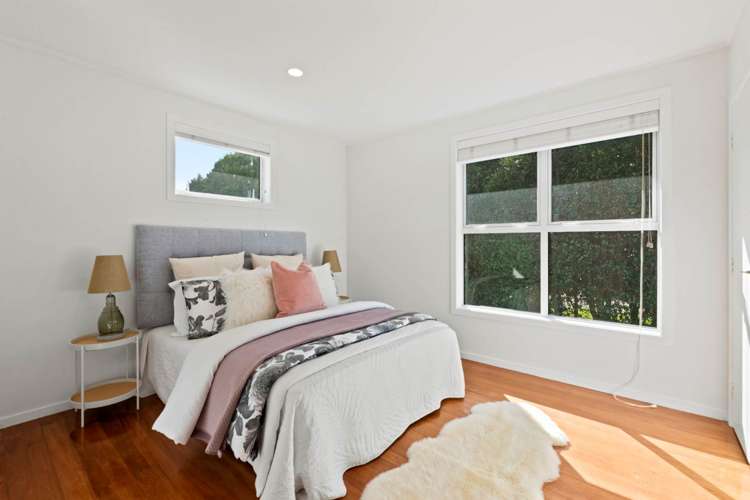 2/243 Lake Road Northcote_11