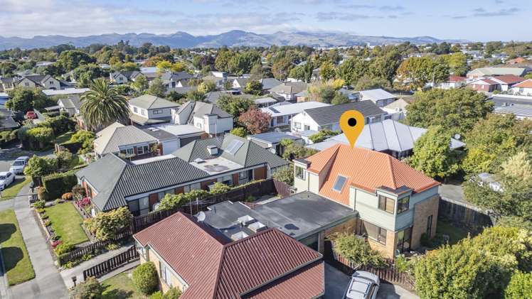 2/4 Gatonby Place Avonhead_25