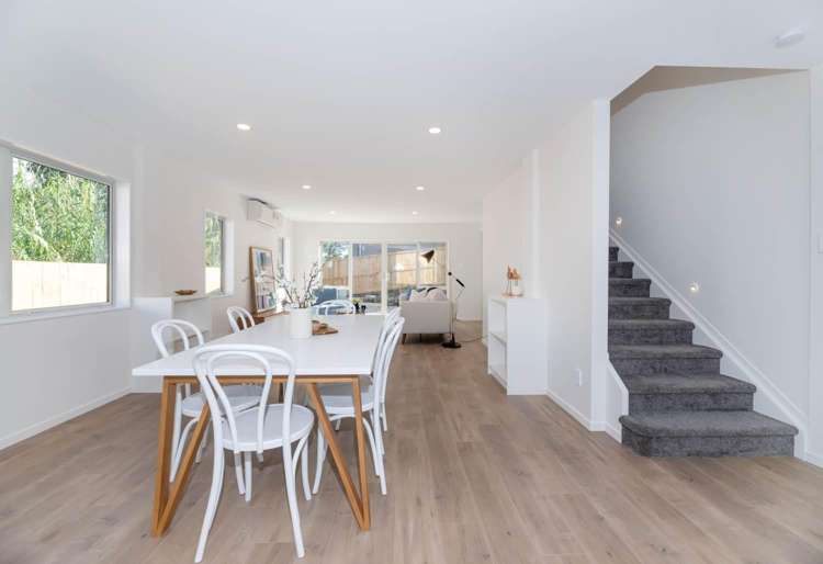 27 Sunshine Boulevard 1793_3