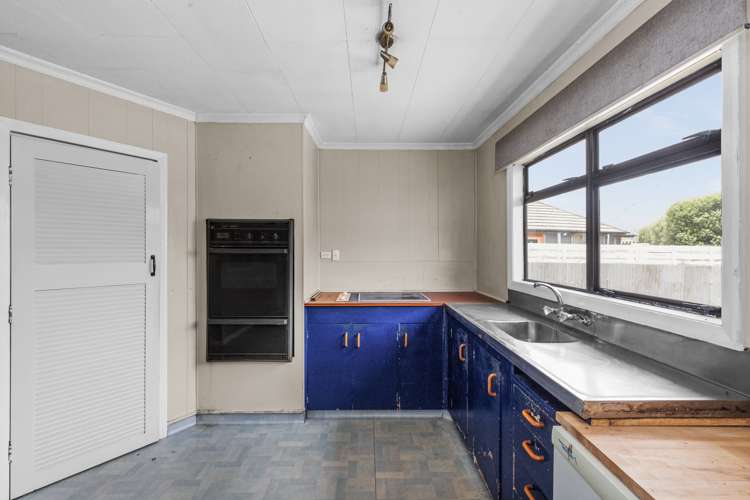 322 Montgomery Place Raureka_6