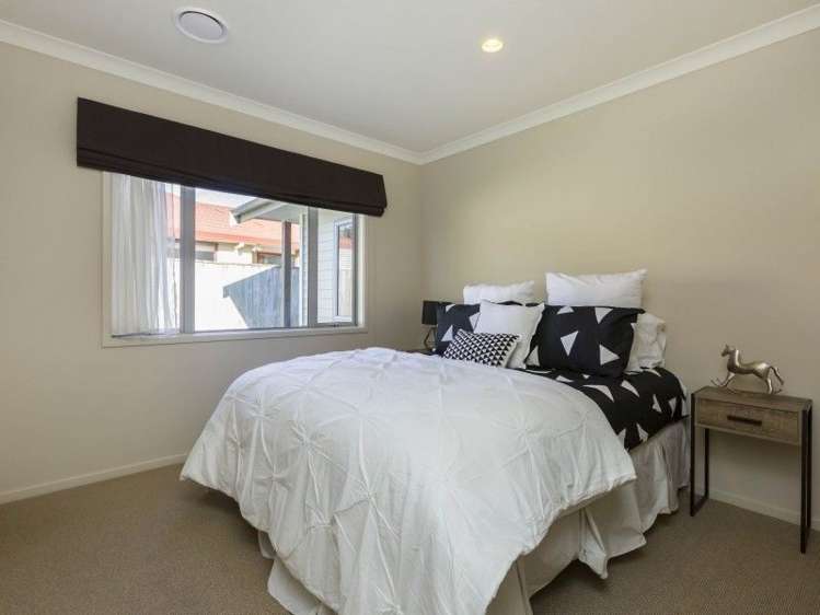 35 Mcewen Crescent Riverstone Terraces_18