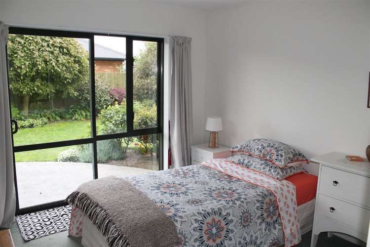 37 Millstream Drive Lincoln_8