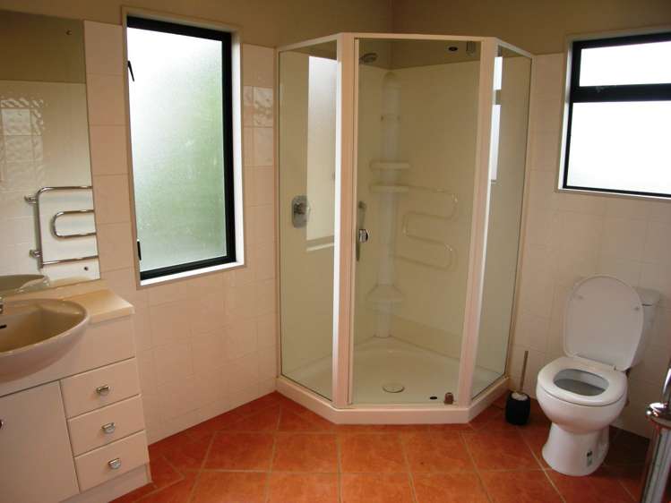 26a Highland Road Mount Albert_14