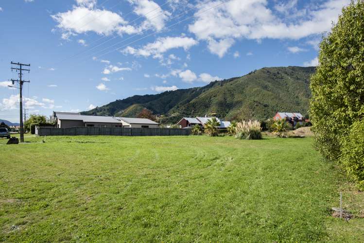 11b Beach Road Waikawa_2