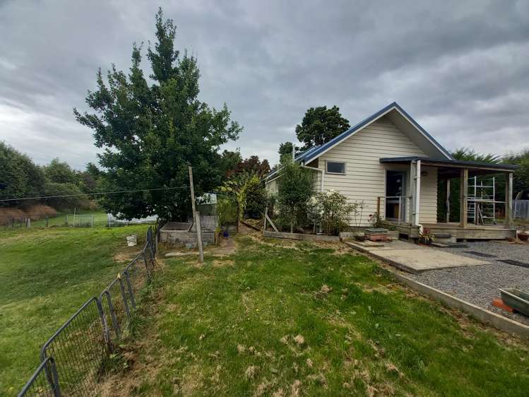 112 Sinclair Avenue Nightcaps_13