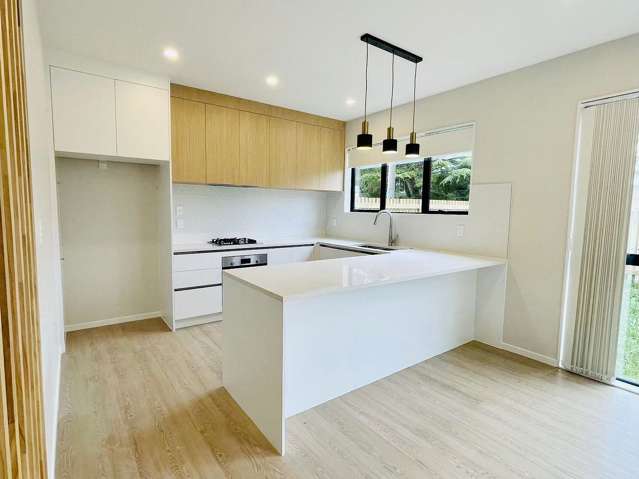 30A Lowtherhurst Road Massey_1