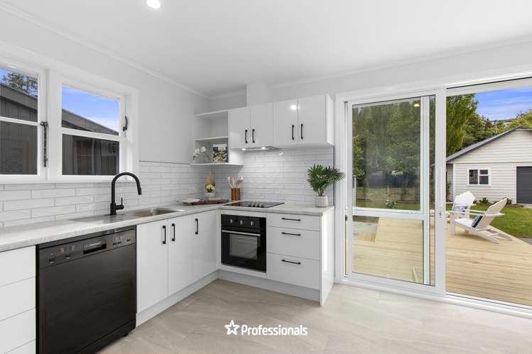 179 Stokes Valley Road Stokes Valley_5