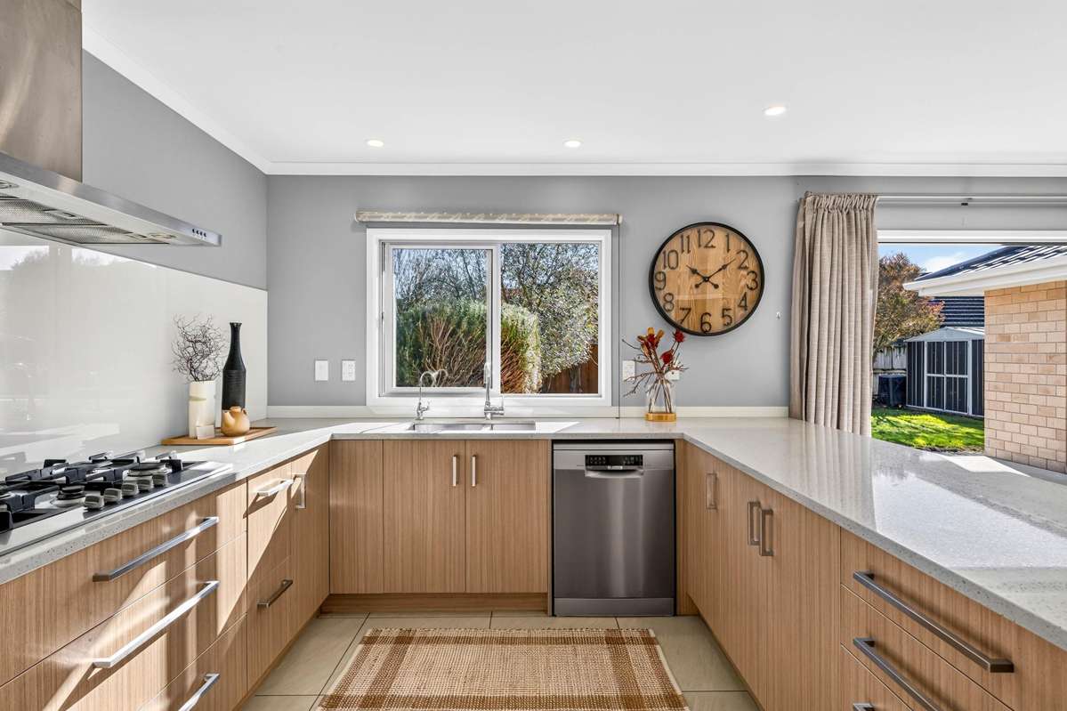 12 Sylvester Crescent_4