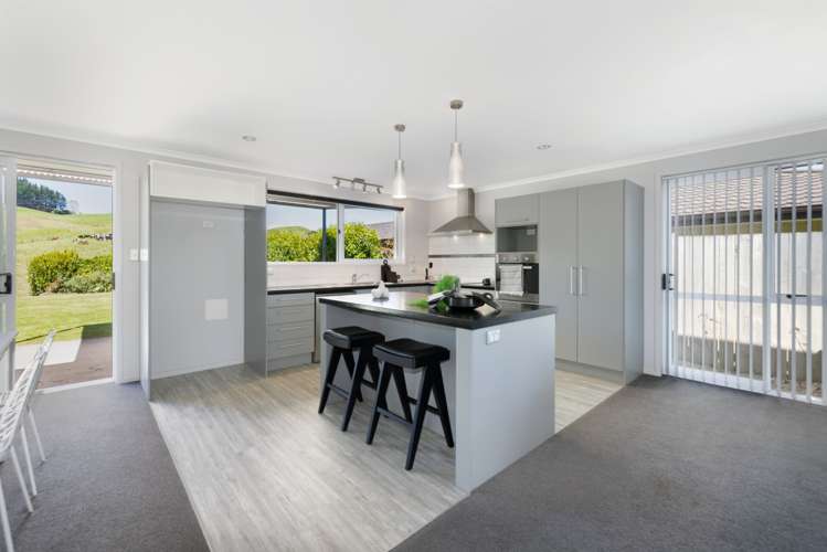 224 Ballintoy Park Drive Welcome Bay_5