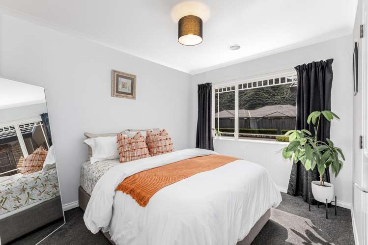 30 Galveston Grove Totara Park_15