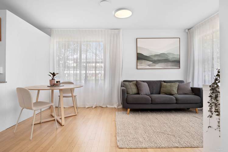 5/1 Fifth Avenue Mt Albert_17