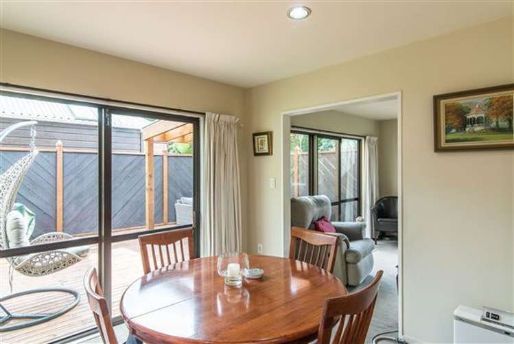 59 Helston Road Paparangi_5