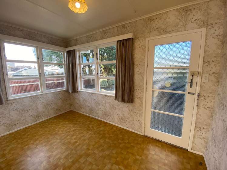 249 Vogel Street Roslyn_5