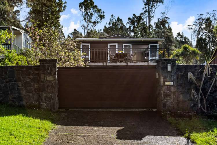 219 Laingholm Drive Laingholm_17