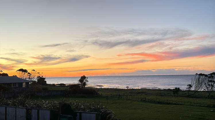 44 Hume Street Waitara_1