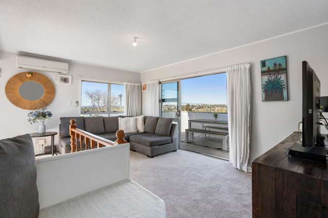 1/94 Chivalry Road Glenfield_3
