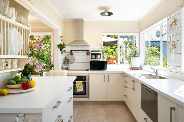 Private, peaceful and convenient in Waiohiki