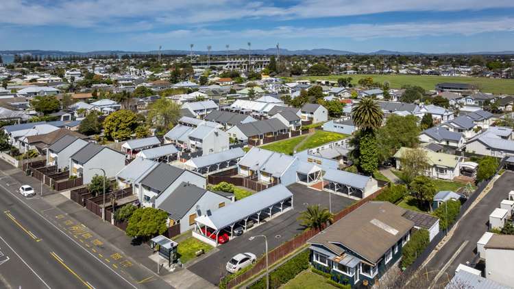 27 Nelson Crescent, 7 Hall Street and 51 Wellesley Road Napier South_7