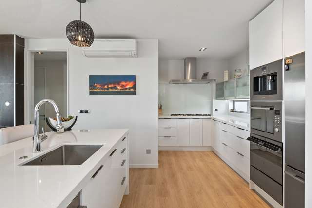 8 The Ridge Kennedys Bush_4