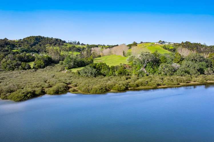 2/399 Whitmore Road_0