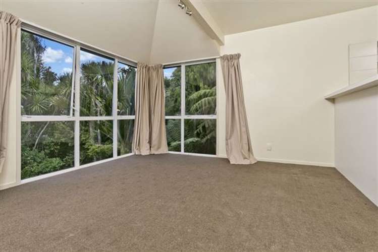 64 Heathcote Road Castor Bay_13