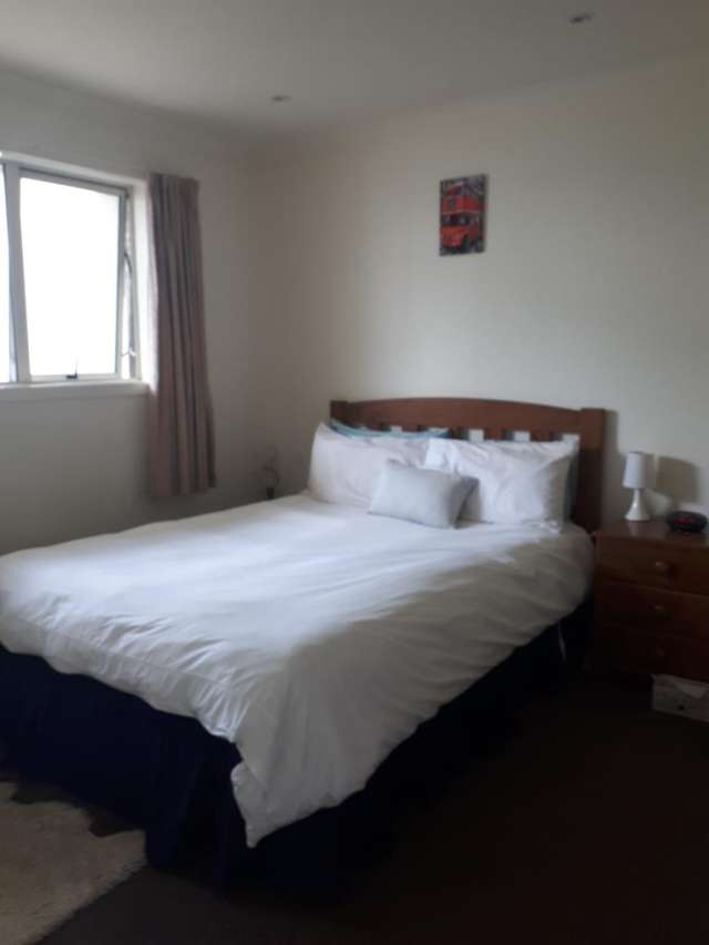 5/354 Stuart Street 10303_4