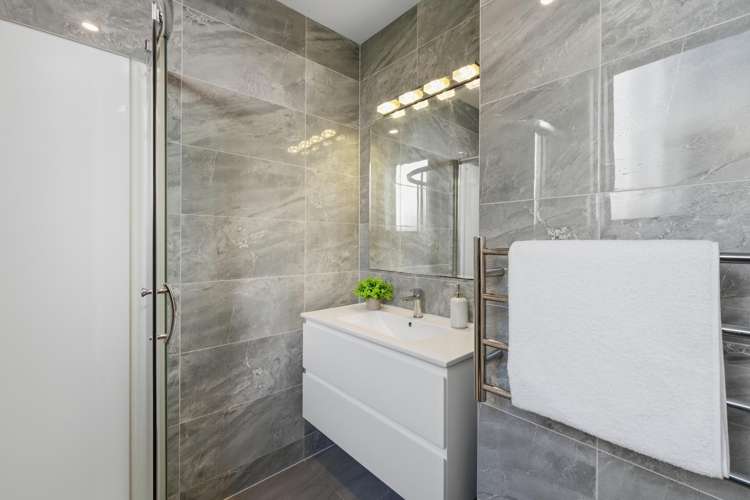 9 Pihoihoi Place Hobsonville_11