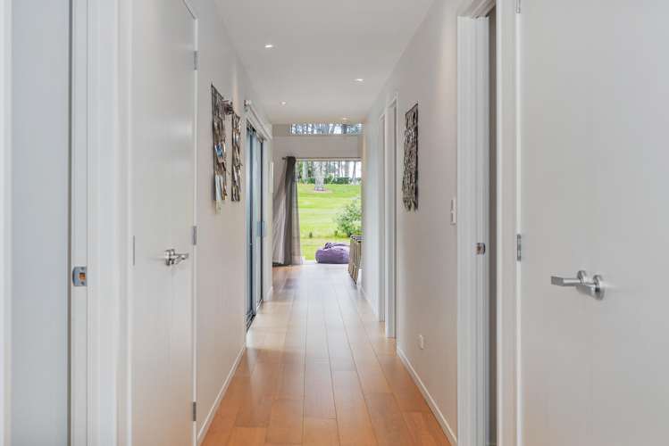 112 Ashley Place Matarangi_11