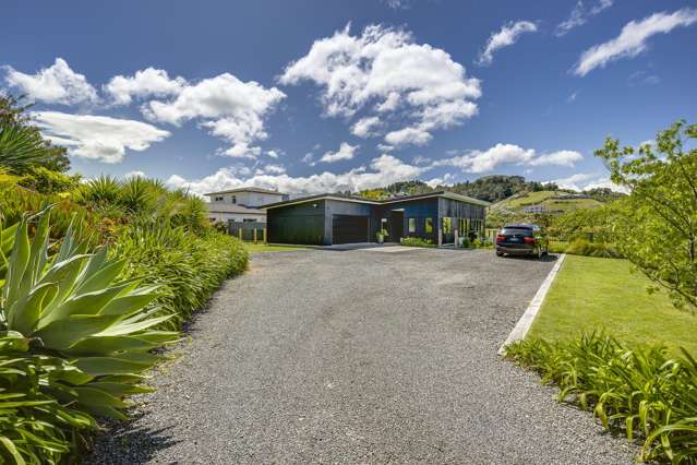Eye-catching 2016 Build, Prime Location