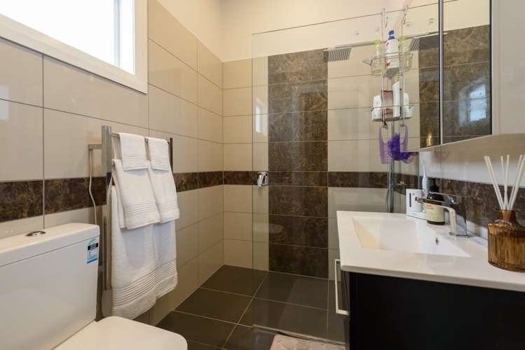 18 Campbell Street Karori_11