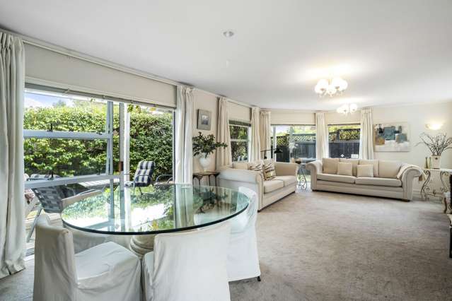 2/4 Elizabethan Gardens St Heliers_4