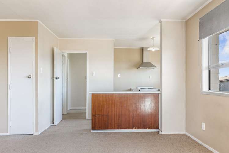 2/47 Royal Road Massey_6