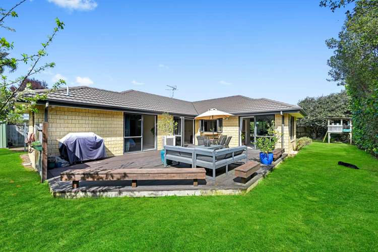 21 Burgundy Court Rototuna_1