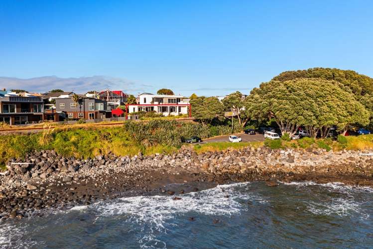 1 Weymouth Street New Plymouth Central_20