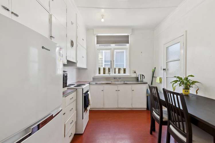 8 Levy Street Mount Victoria_11