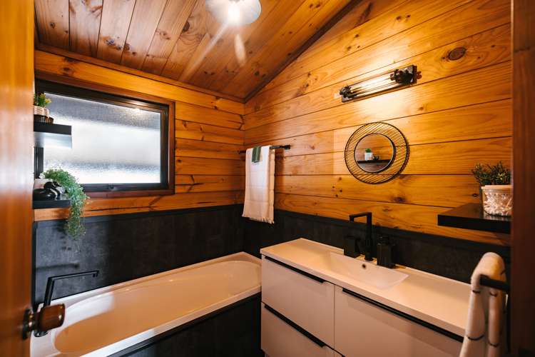 12 Suzanne Grove Kelvin Grove_15