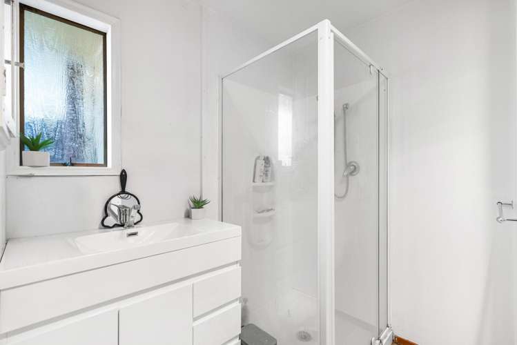 2/18 Peer Street Upper Riccarton_12