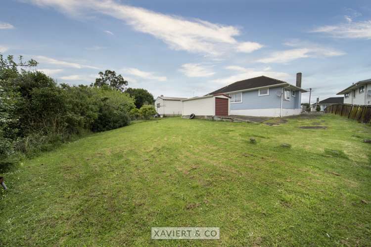 19 Antrim Crescent Otara_6