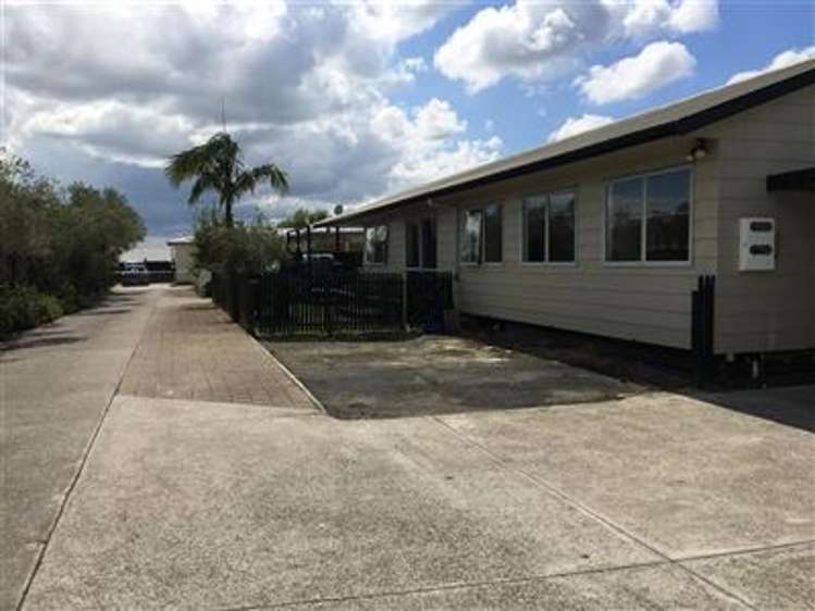 11b Springs Road Parakai_16