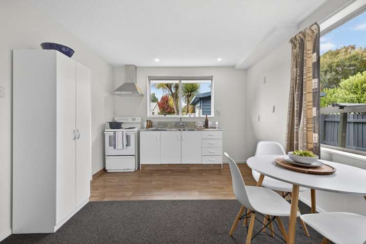 1/565a Ferry Road Woolston_6